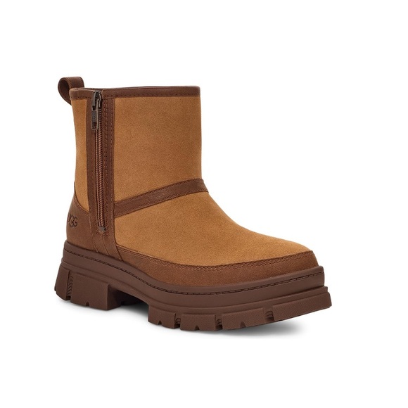 UGG® Ashton Zip - Picture 3 of 14